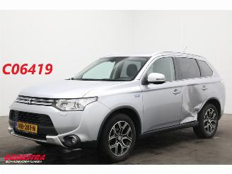 Vaurioauto  passenger cars Mitsubishi Outlander 2.0 PHEV Executive Edition X-Line Navi Clima Cruise Camera AHK 2015/10