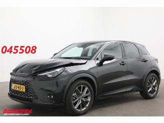 damaged passenger cars Lexus LBX Relax 2WD ACC HUD LRHZ 360° Leder Navi 4781km!! 2025/10