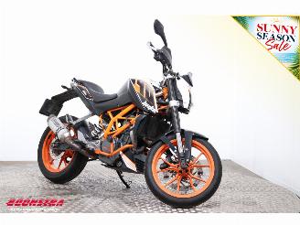 KTM 390 Duke ABS Arrow picture 2