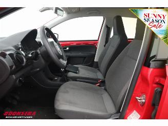 Volkswagen Up! 1.0 move up! BlueMotion Airco picture 8
