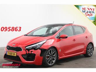 Voiture accidenté Kia Cee d 1.6 GT 204 PK Pano Cruise Camera LRHZ SHZ 163.663 km! 2013/9