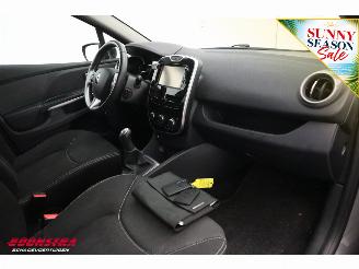 Renault Clio Estate 1.5 dCi ECO Night&Day Navi Airco Cruise PDC AHK picture 13