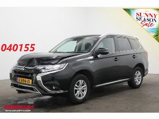 Schadeauto Mitsubishi Outlander 2.4 PHEV 4WD Pure Cruise Clima Camera PDC 2021/9
