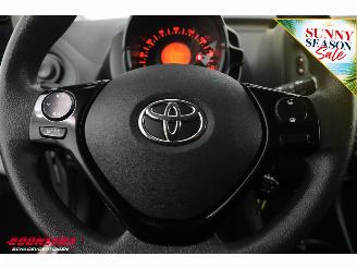 Toyota Aygo 1.0 VVT-i x-fun Airco Cruise picture 20