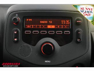 Toyota Aygo 1.0 VVT-i x-fun Airco Cruise picture 23