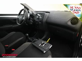 Toyota Aygo 1.0 VVT-i x-fun Airco Cruise picture 14