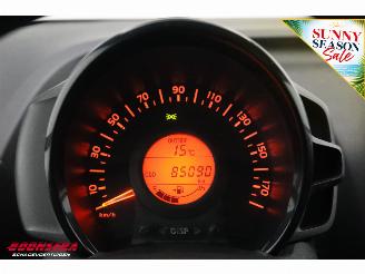 Toyota Aygo 1.0 VVT-i x-fun Airco Cruise picture 21