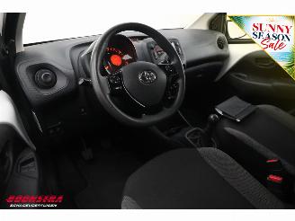 Toyota Aygo 1.0 VVT-i x-fun Airco Cruise picture 19