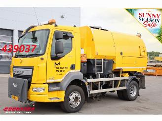 damaged trucks DAF LF 180 Johnston VT651 Kehrmaschine RHD 109.812km! Euro 6 2014/11