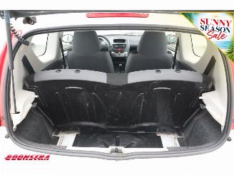 Peugeot 107 1.0-12V XR 3-drs picture 16