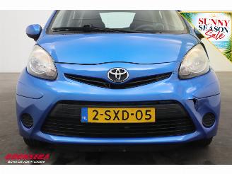 Toyota Aygo 1.0 VVT-i Now 5-drs Airco Navi Bluetooth 92.182 km! picture 7