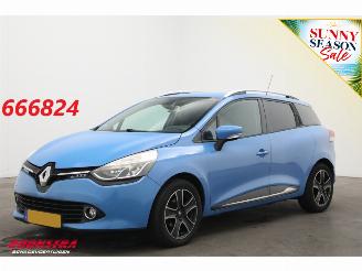 krockskadad bil auto Renault Clio Estate Grandtour 1.5 dCi Dynamique Navi Airco Cruise 2014/6