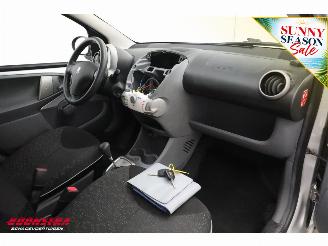 Peugeot 107 1.0-12V XS Automaat 5-DRS 103.359 km! picture 16