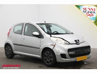 Peugeot 107 1.0-12V XS Automaat 5-DRS 103.359 km! picture 2