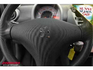 Peugeot 107 1.0-12V XS Automaat 5-DRS 103.359 km! picture 23