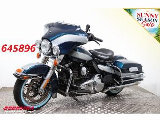 dommages motocyclettes  Harley-Davidson Electra Glide Electra Glide Police FLHTP ABS Cruise Heizgriffe 2010/2