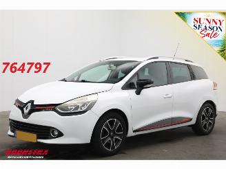 krockskadad bil auto Renault Clio Estate 0.9 TCe Expression Navi Cruise Airco Bluetooth 2014/1