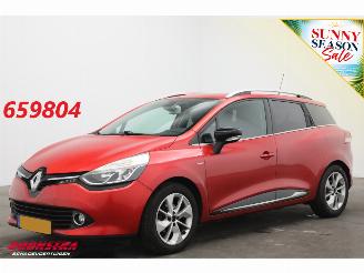 Vaurioauto  passenger cars Renault Clio Estate Grandtour 0.9 TCe Limited Cruise Navi Clima Bluetooth PDC AHK 2016/8