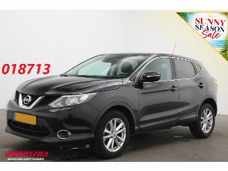 škoda osobní automobily Nissan Qashqai 1.2 Connect Edition Pano Cruise Navi Clima Camera PDC Bluetooth 2014/2