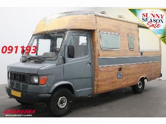 skadebil bedrijf Mercedes  307 D AHK Verkauf Markt Foodtruck APK 05-2027!! 1980/2