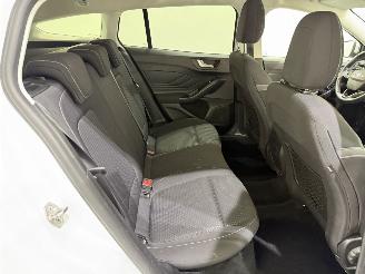 Ford Focus Wagon 1.0 EcoBoost Trend Edition picture 20