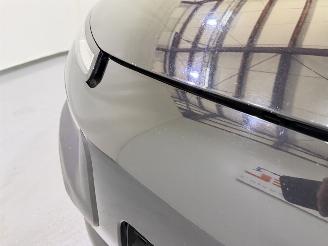 Citroën C4 cactus 1.6 Blue HDI 100 Shine Pano/Navi picture 27