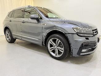 Schadeauto Volkswagen Tiguan Allspace 1.5 TSI Highline R Aut. 7p. 2019/11
