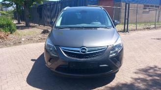 Opel Zafira Zafira Tourer (P12), MPV, 2011 / 2019 1.4 Turbo 16V Ecotec picture 2