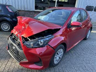 Voiture accidenté Toyota Yaris 1.0 VVT-I  Active 2023/5