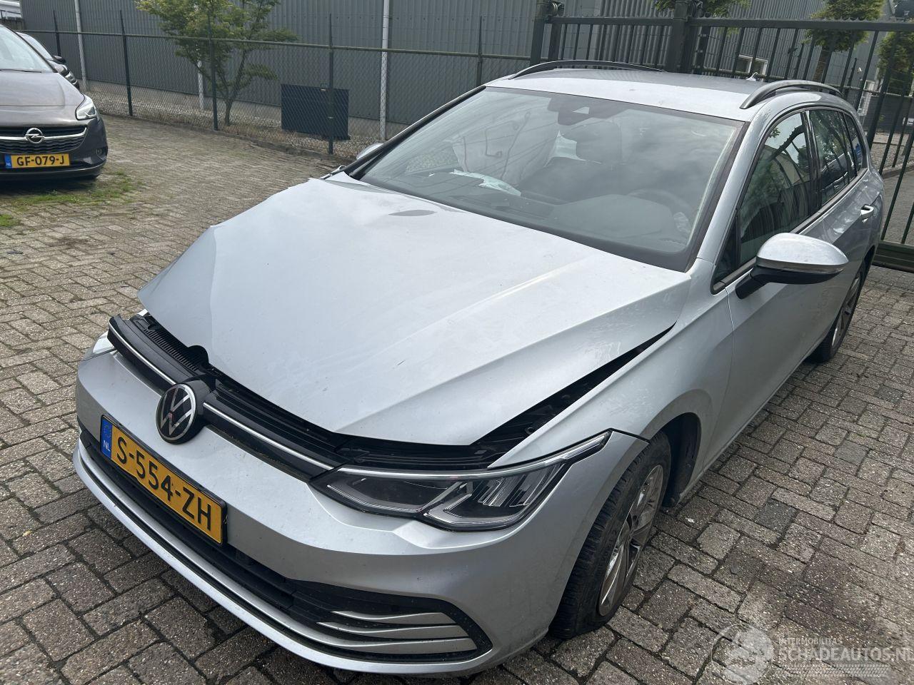 Volkswagen Golf Variant 1.0 e TSI Life  Automaat