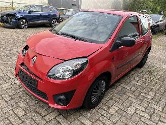 skadebil auto Renault Twingo 1.2-16V Authentique 2011/4