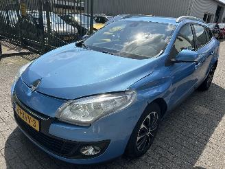 Voiture accidenté Renault Mégane Stationcar 1.5 DCI Expression 2012/8