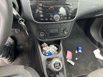 Fiat Punto Evo 1.3 JTD  5 Drs picture 10