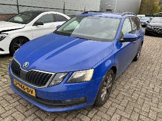Auto incidentate Skoda Octavia Stationcar 1.5 Automaat 2020/7