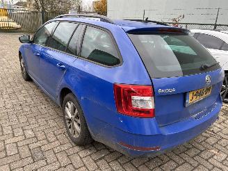 Skoda Octavia Stationcar 1.5 Automaat picture 7