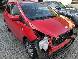 Peugeot 108 1.0 picture 4