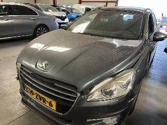 Damaged car Peugeot 508 SW  1.6 THP Active 2013/4