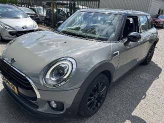 krockskadad bil auto Mini Clubman 1.5 Cooper Chili 2019/9