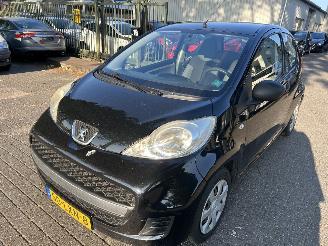 skadebil auto Peugeot 107 1.0  3 Drs 2010/7