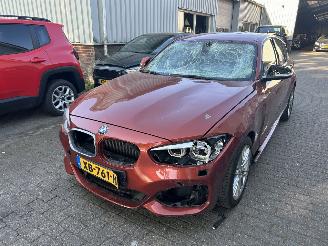 Voiture accidenté BMW 1-serie 118i   Automaat 2017/12