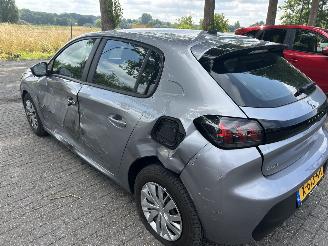 Peugeot 208 1.2 PureTech   5 Drs picture 6