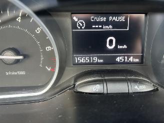 Peugeot 208 1.2 Puretech  Allure picture 13