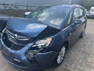 uszkodzony samochody osobowe Opel Zafira Tourer 1.4 2014/2