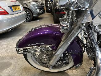 Harley-Davidson Road King FLHRC picture 16