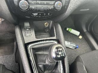 Nissan Qashqai 1.2 Tekna  ( Panoramadak ) picture 14