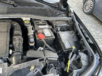 Peugeot 308 SW 1.2 PureTech  Allure Pack picture 4