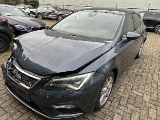 Avarii autoturisme Seat Leon 2.0 TDI  Automaat FR uitvoerring  5 Drs Panoramadak 2019/2