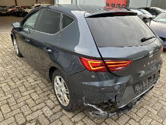 Seat Leon 2.0 TDI  Automaat FR uitvoerring  5 Drs Panoramadak picture 7