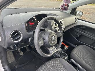 Volkswagen Up! 1.0 picture 11