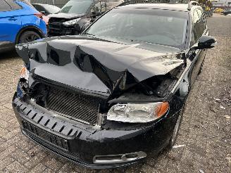 Unfallwagen Volvo V-70 2.0 D Kinetic 2010/1